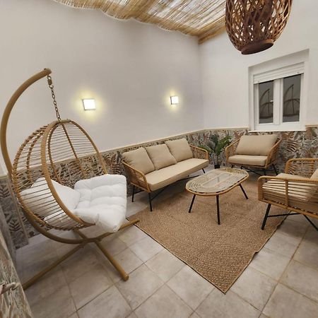 Virgen De Gracia Apartments Malaga Exterior photo