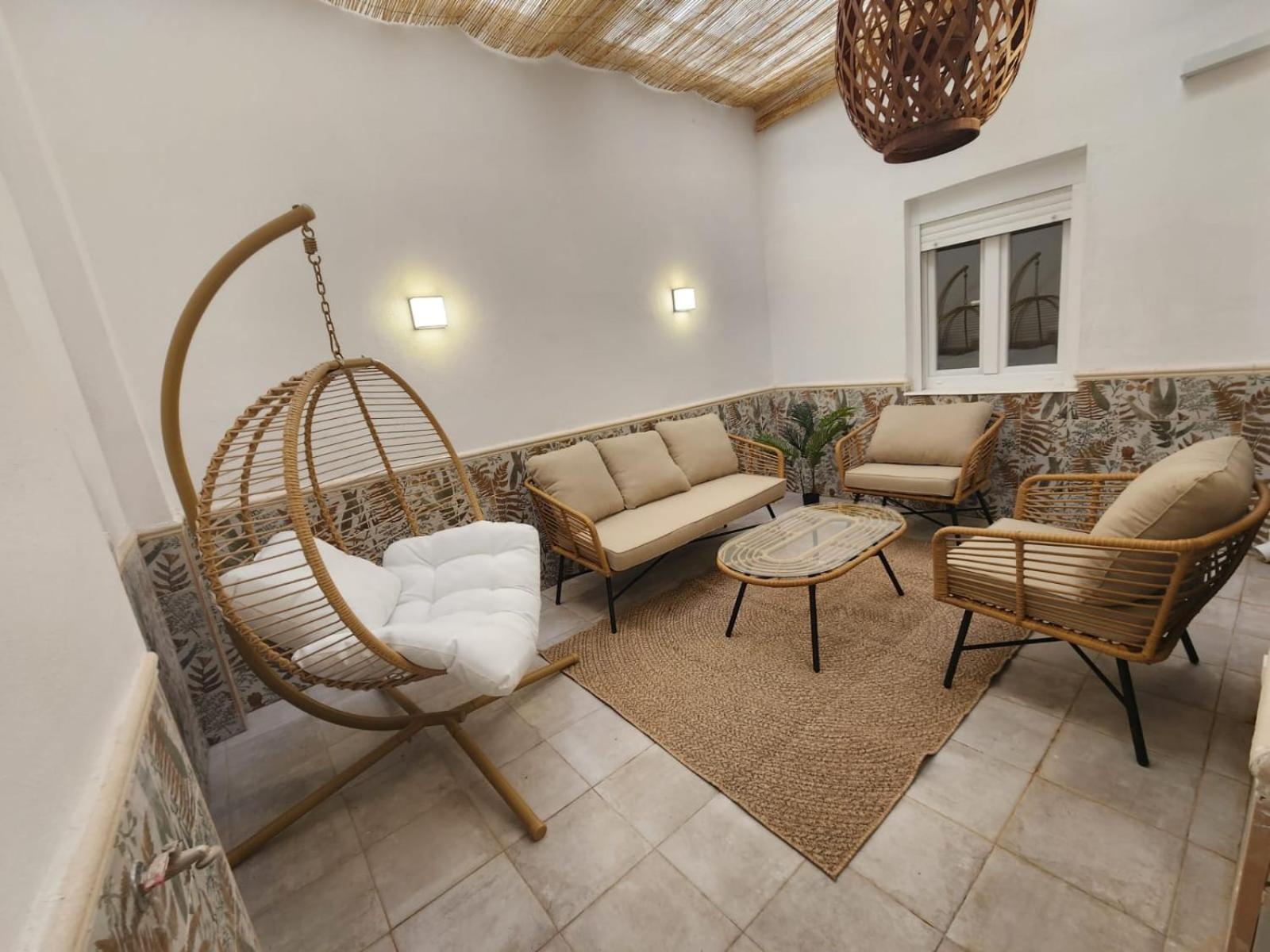 Virgen De Gracia Apartments Malaga Exterior photo
