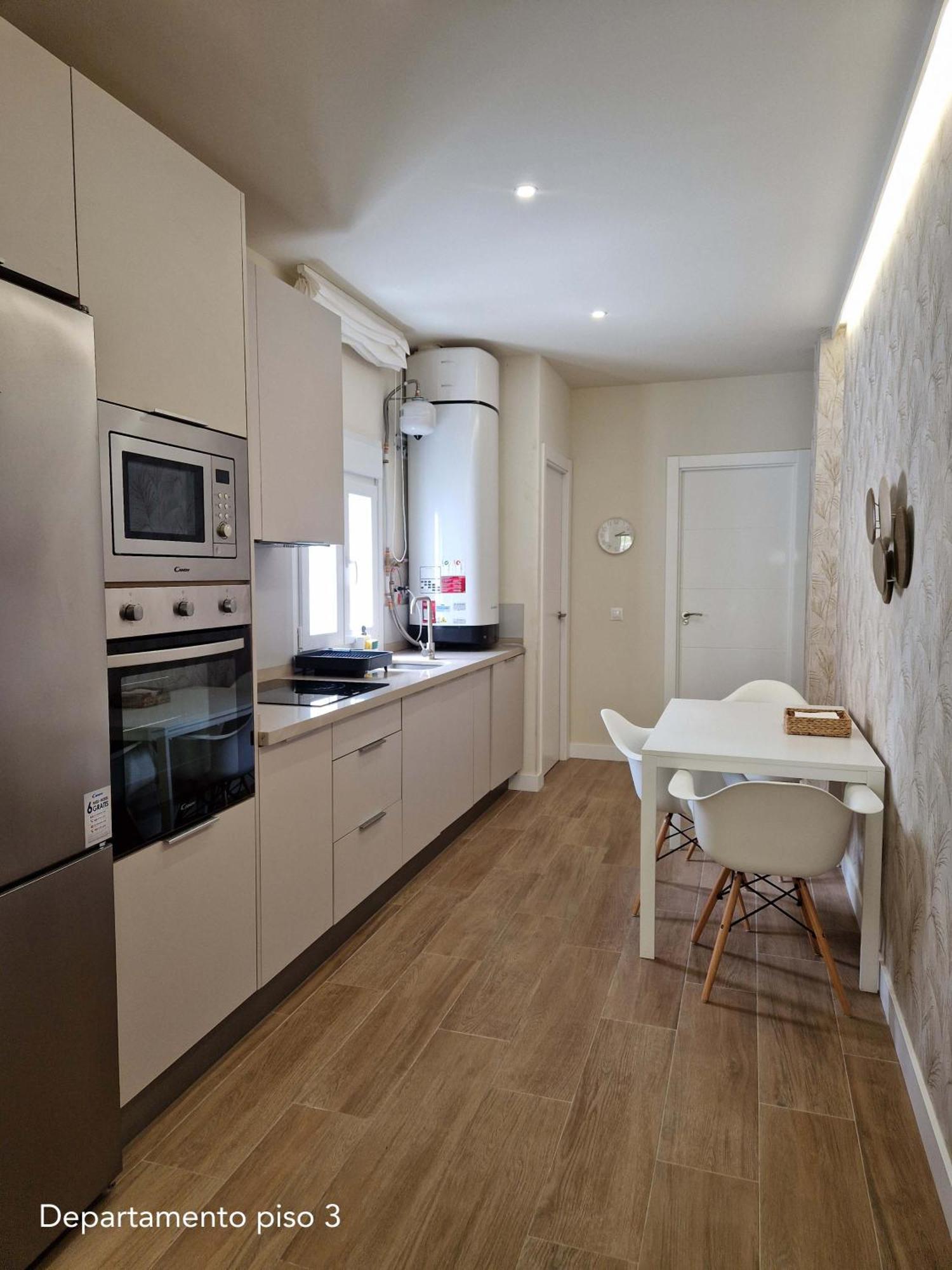 Virgen De Gracia Apartments Malaga Exterior photo